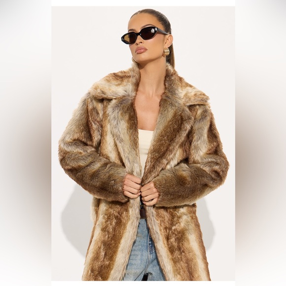 Faux fur coat - Picture 3 of 4